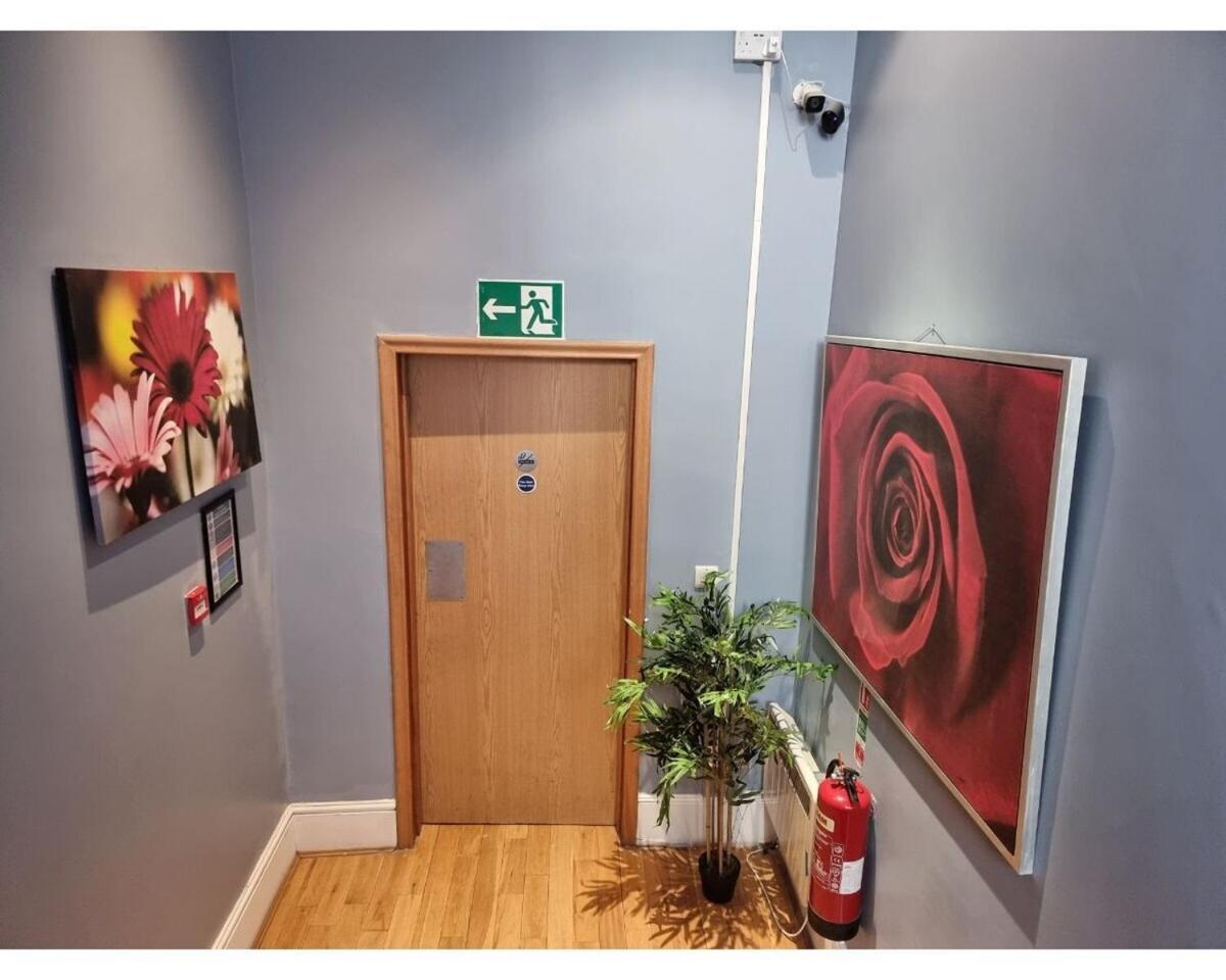 Stunning For 2 Near Hyde-f303 Appartement Londres